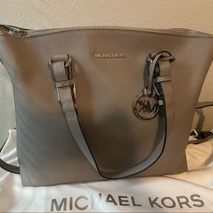 Michael Kors Tote